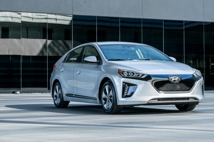  Hyundai IONIQ electric (AE) 2016 года  (NA) (фото 10 из 41)